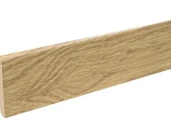 Sockelleiste Eiche mittel FU060L 19x58x2400 mm